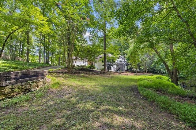 2330 Castle Lane NE, Marietta, GA 30062