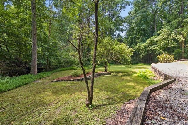 2330 Castle Lane NE, Marietta, GA 30062