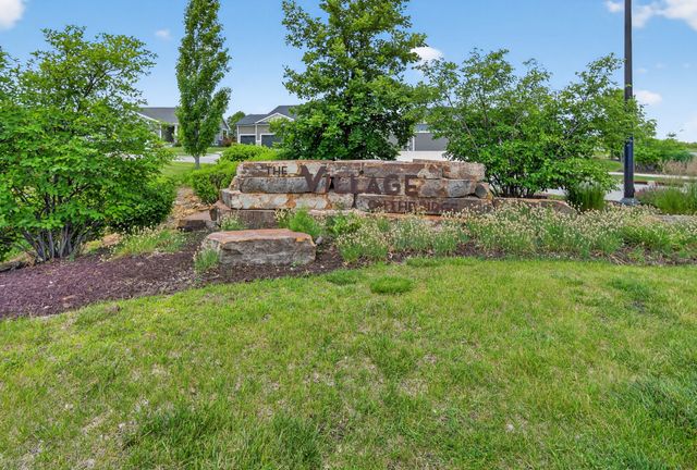 9322 Bellflower Lane, Norwalk, IA 50211