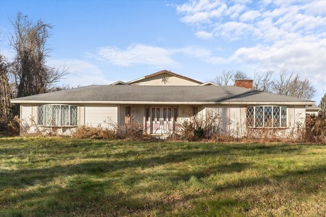 186 Eight Lots Rd, Sutton, MA 01590