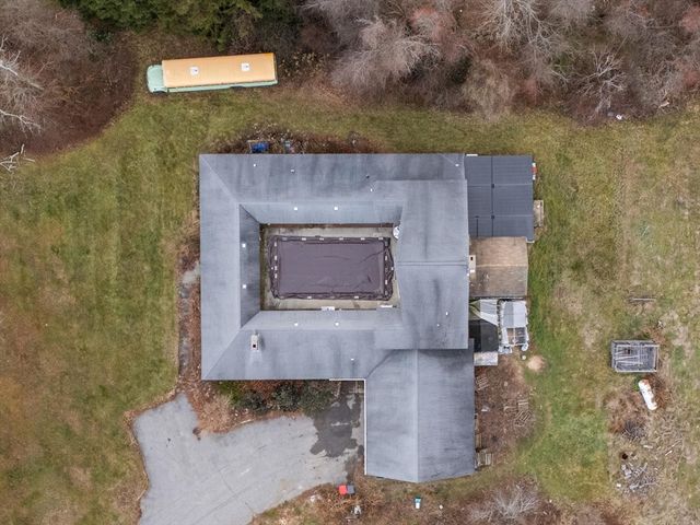 186 Eight Lots Rd, Sutton, MA 01590