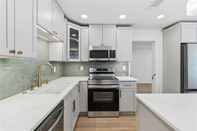 2445 SANFORD AVENUE, Sanford, FL 32771