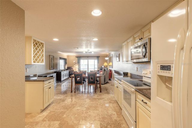 3131 S RIDGEWOOD AVENUE 101, South Daytona, FL 32119