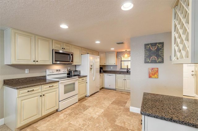 3131 S RIDGEWOOD AVENUE 101, South Daytona, FL 32119