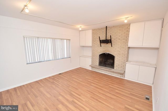 323 BROOKLINE AVE, Cherry Hill, NJ 08002