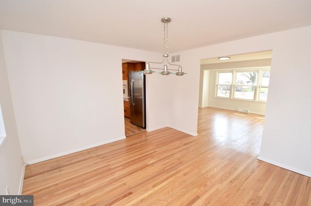 323 BROOKLINE AVE, Cherry Hill, NJ 08002