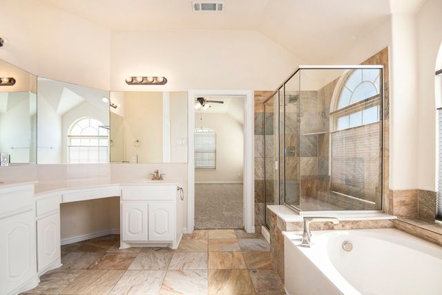 9801 Yellow Cup Drive, Fort Worth, TX 76177