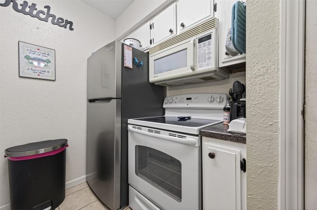 13151 Walden Road 129, Montgomery, TX 77356