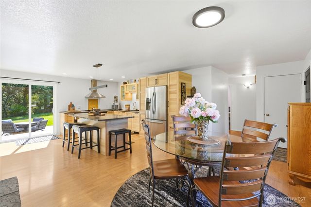 14215 55th Avenue NE, Marysville, WA 98271