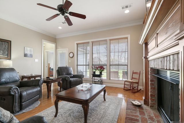 6081 Sandy Creek Ln, Zachary, LA 70791