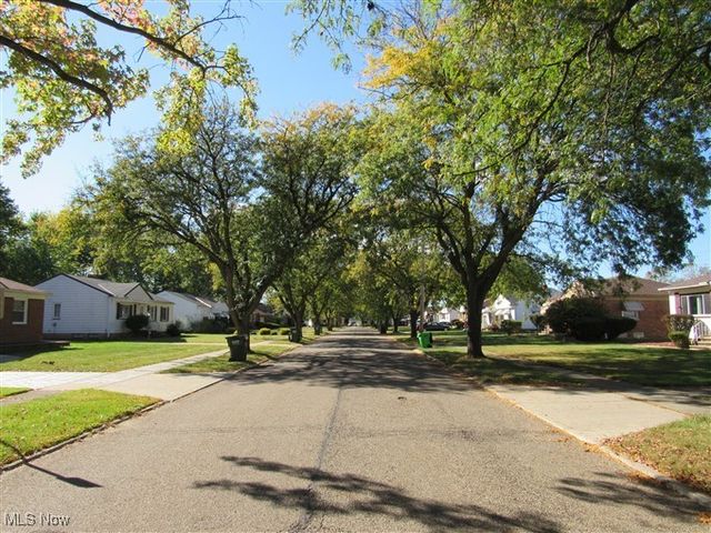 19400 Mayfair Lane, Warrensville Heights, OH 44128