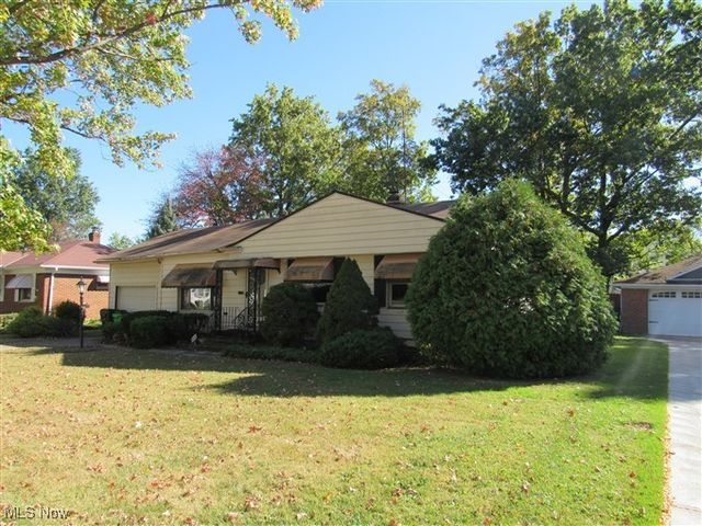 19400 Mayfair Lane, Warrensville Heights, OH 44128