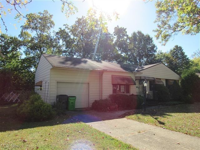 19400 Mayfair Lane, Warrensville Heights, OH 44128