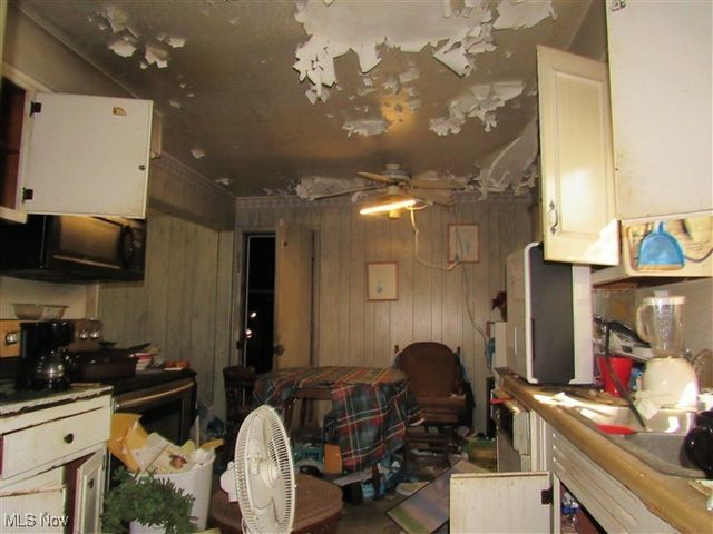 19400 Mayfair Lane, Warrensville Heights, OH 44128