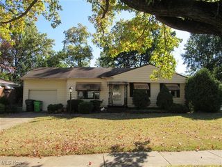 19400 Mayfair Lane, Warrensville Heights, OH 44128