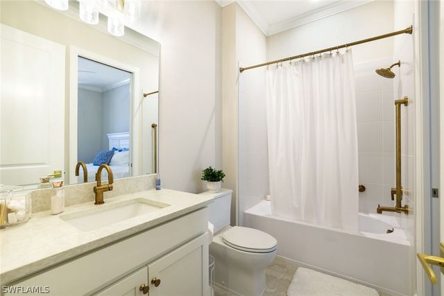 15336 Lucerna ST 203, Naples, FL 34114