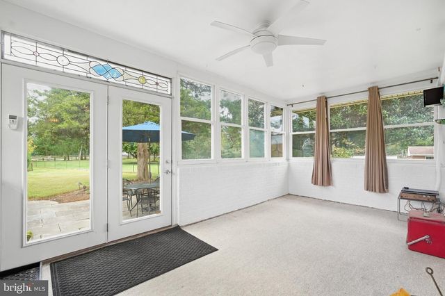 19598 YOUNGS CLIFF RD, Sterling, VA 20165