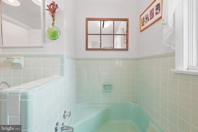 19598 YOUNGS CLIFF RD, Sterling, VA 20165