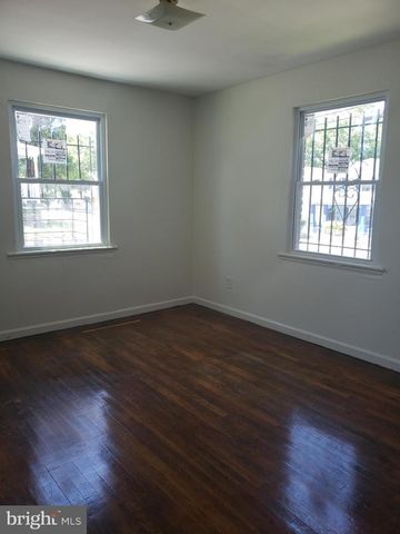 935 48TH PL NE, Washington, DC 20019