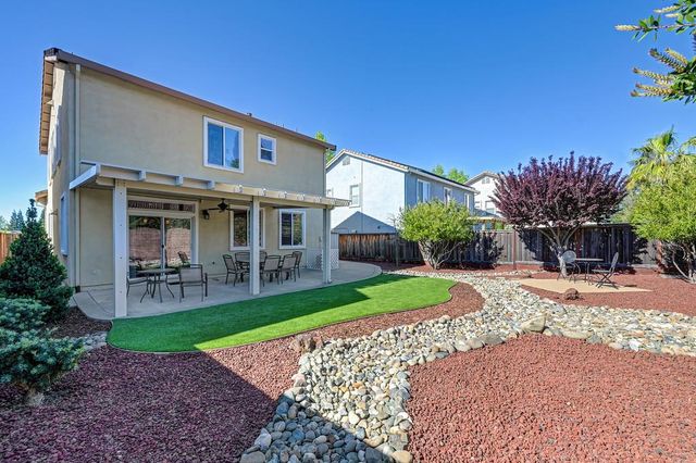 1556 Arroyo Madrone Ln, Lincoln, CA 95648