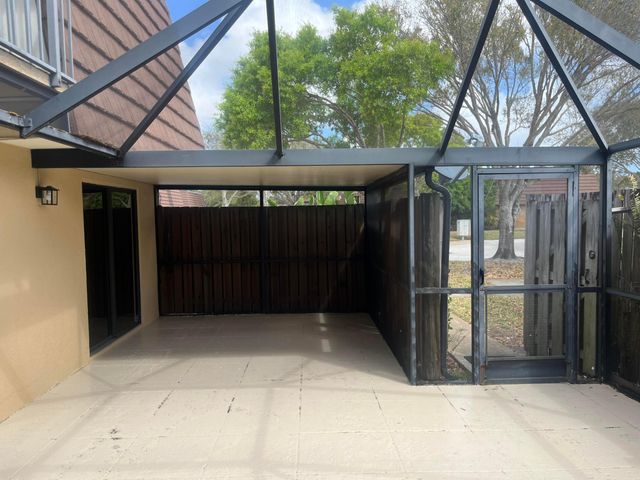 1916 19th Lane, Palm Beach Gardens, FL 33418