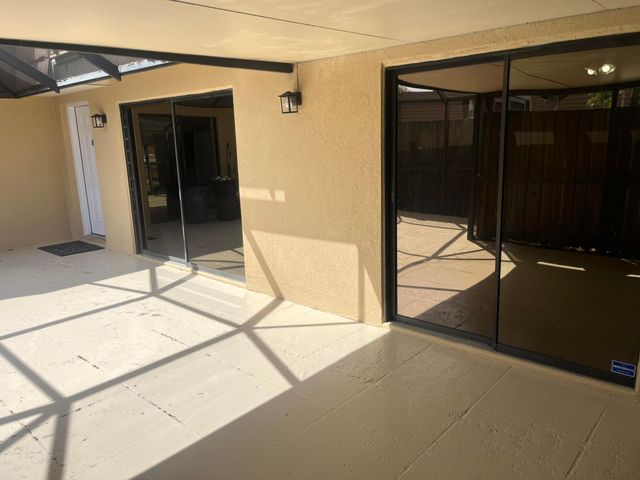 1916 19th Lane, Palm Beach Gardens, FL 33418