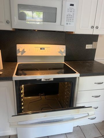 1916 19th Lane, Palm Beach Gardens, FL 33418