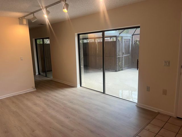 1916 19th Lane, Palm Beach Gardens, FL 33418