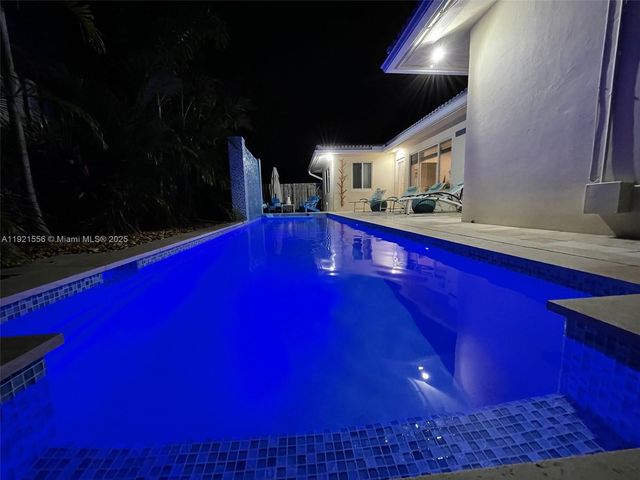 290 Tropic Dr, Lauderdale By The Sea, FL 33308