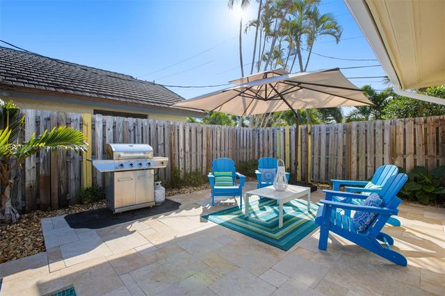 290 Tropic Dr, Lauderdale By The Sea, FL 33308