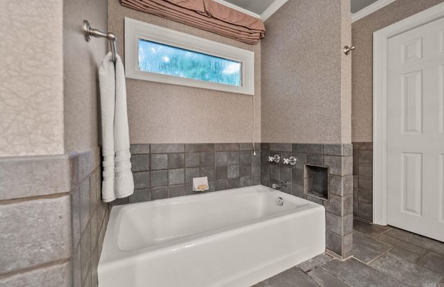 181 Pebble Beach Drive, Little Rock, AR 72212