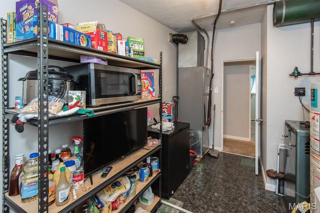 6563 January Avenue, Berkeley, MO 63134