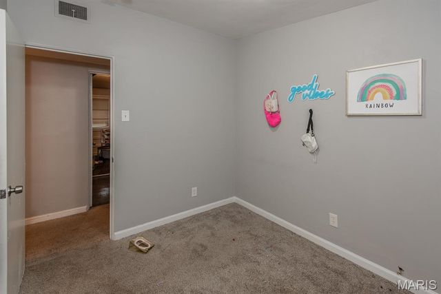 6563 January Avenue, Berkeley, MO 63134