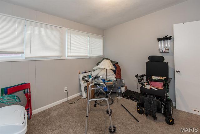 6563 January Avenue, Berkeley, MO 63134