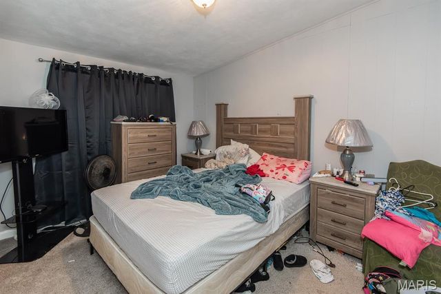 6563 January Avenue, Berkeley, MO 63134