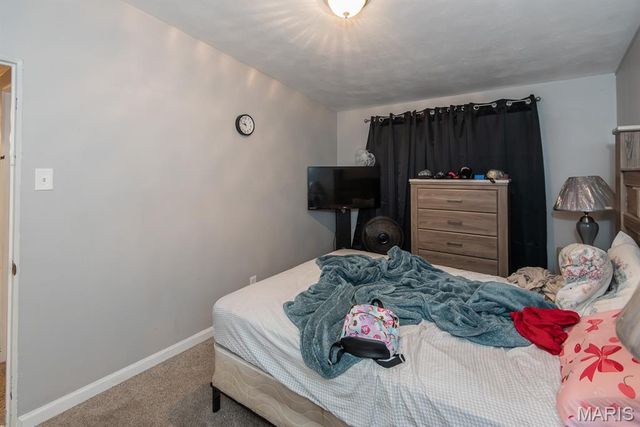 6563 January Avenue, Berkeley, MO 63134