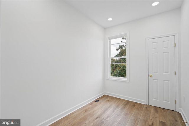 517 N EDGEWOOD ST, Baltimore, MD 21229