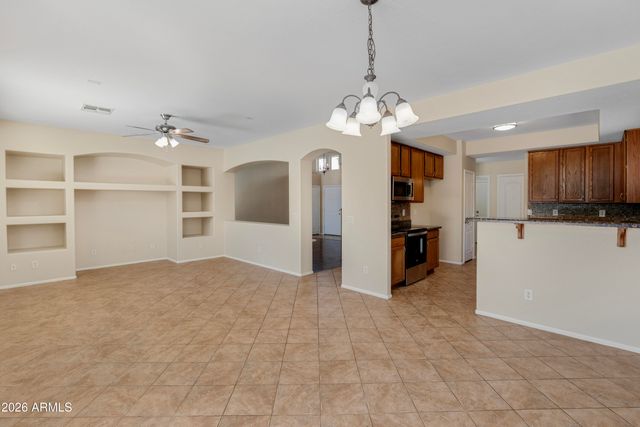 25695 W CROWN KING Road, Buckeye, AZ 85326