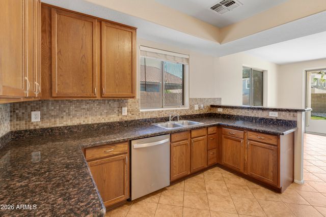 25695 W CROWN KING Road, Buckeye, AZ 85326