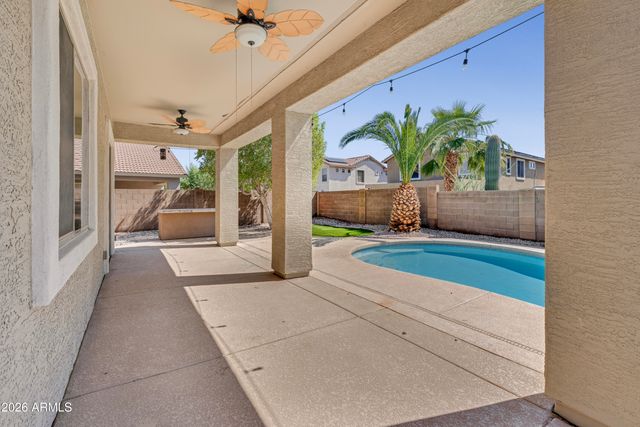25695 W CROWN KING Road, Buckeye, AZ 85326