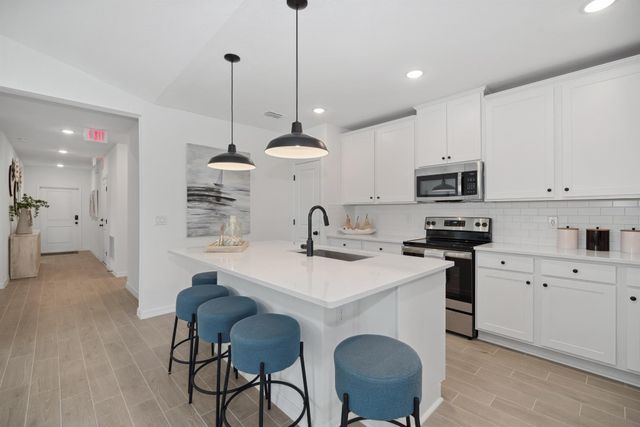 265 Americana Boulevard NE 103, Palm Bay, FL 32907