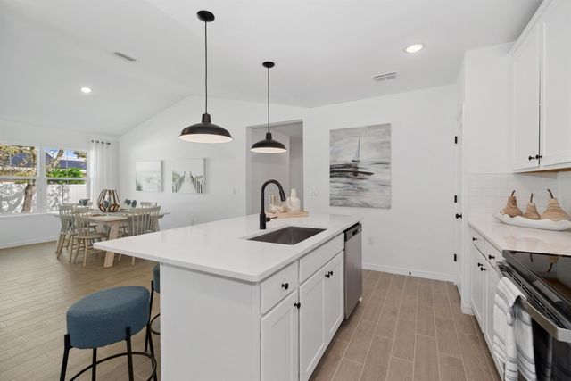 265 Americana Boulevard NE 103, Palm Bay, FL 32907