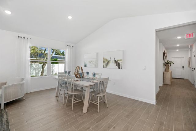 265 Americana Boulevard NE 103, Palm Bay, FL 32907