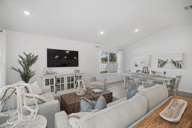 265 Americana Boulevard NE 103, Palm Bay, FL 32907