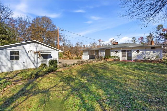 6101 Phelps Circle, Winston-salem, NC 27105