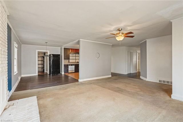 6101 Phelps Circle, Winston-salem, NC 27105