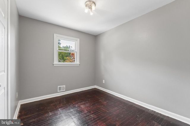8816 SAUNDERS LN, Lanham, MD 20706