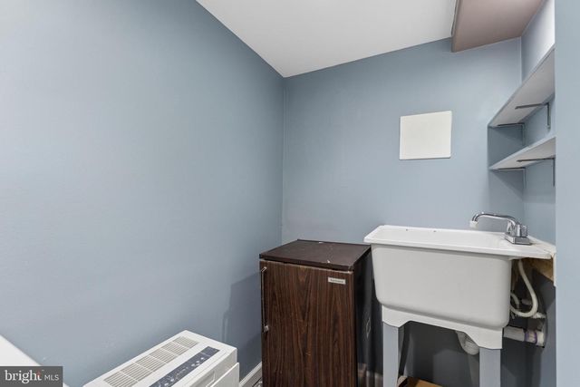 8816 SAUNDERS LN, Lanham, MD 20706
