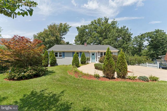 8816 SAUNDERS LN, Lanham, MD 20706