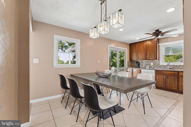 8816 SAUNDERS LN, Lanham, MD 20706